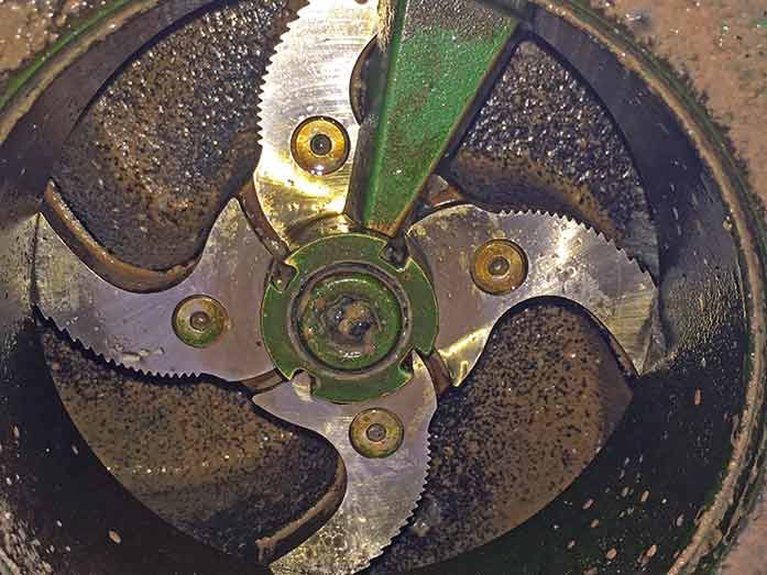 The cutter can be removed and replaced independently of the impeller.