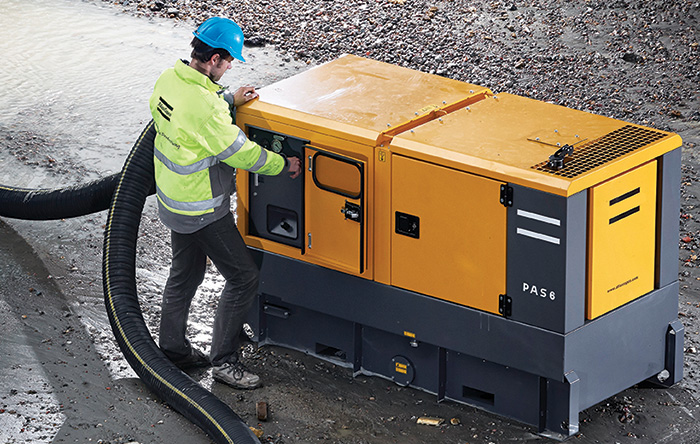 Worker with centrifugal pump