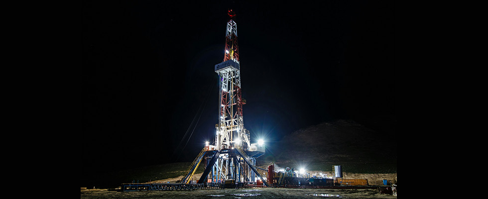 IMAGE 1: Drilling rig leveraging pump systems (Images courtesy of anyseals, Inc.)